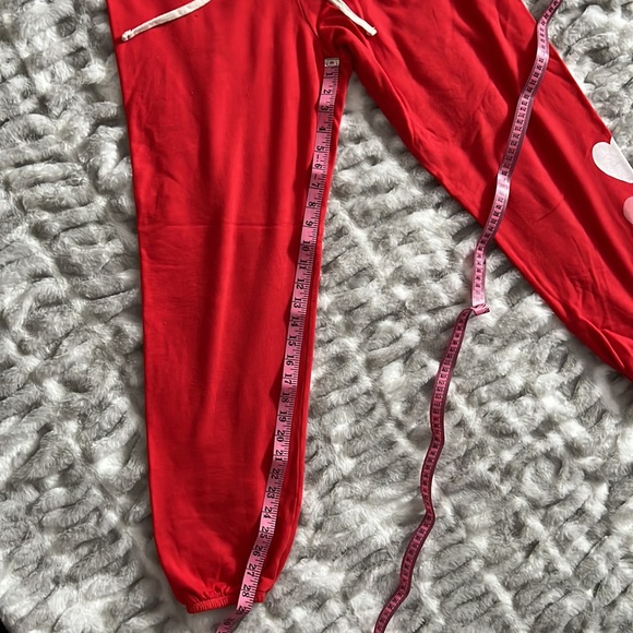 ❤️❤️ Sundry Red Love Heart Sweatpant - Picture 6 of 8